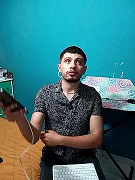 Amaru velvet online show from April 22, 2026, 7:04 am