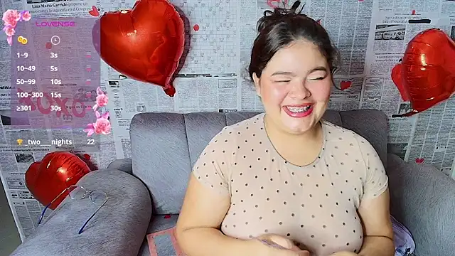 Snapshot of Nina_rouge77 chatting on February 14, 2026, 4:07 pm Nina rouge77 online show from February 14, 2026, 4:07 pm