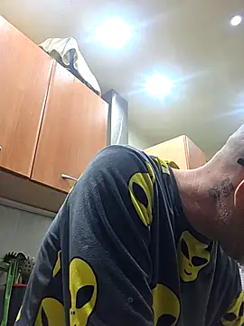 pareja47 online show from February 28, 2026, 1:27 am