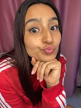 Snapshot of -BabyLuna chatting on March 28, 2026, 9:43 am -BabyLuna online show from March 28, 2026, 9:43 am