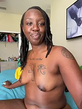 ladiigodiva online show from April 9, 2026, 6:14 pm