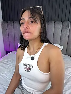 Snapshot of Nanda_vixen_ chatting on March 25, 2026, 11:14 pm Nanda vixen online show from March 25, 2026, 11:14 pm