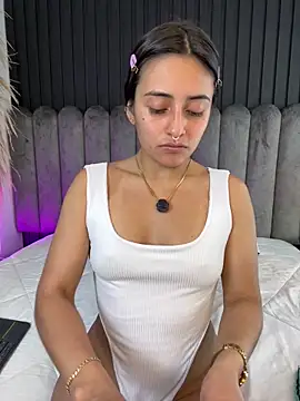 Snapshot of Nanda_vixen_ chatting on April 7, 2026, 11:28 pm Nanda vixen online show from April 7, 2026, 11:28 pm