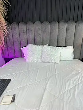 Snapshot of Nanda_vixen_ chatting on March 5, 2026, 11:10 pm Nanda vixen online show from March 5, 2026, 11:10 pm