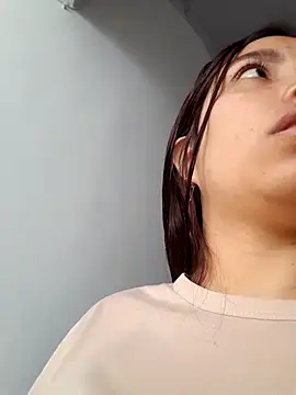 Ariana Castillo   online show from February 24, 2026, 12:50 pm