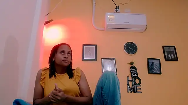Snapshot of sexiempoderada18 chatting on May 24, 2026, 1:22 pm sexiempoderada18 online show from May 24, 2026, 1:22 pm