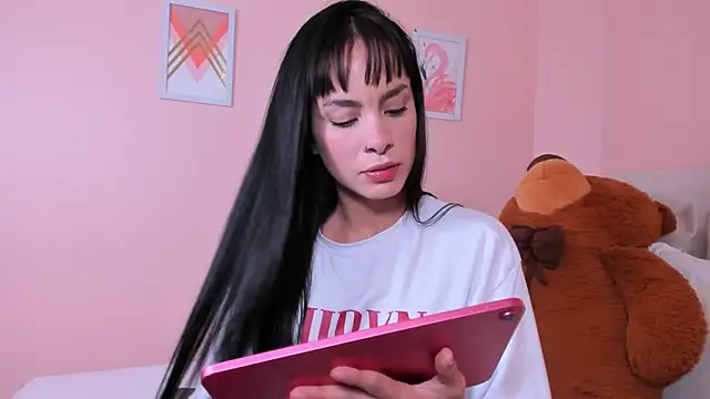 Snapshot of violeta_rodriguezz chatting on April 5, 2026, 7:42 pm violeta rodriguezz online show from April 5, 2026, 7:42 pm