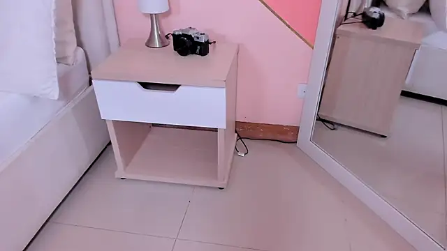 Snapshot of violeta_rodriguezz chatting on April 6, 2026, 6:09 pm violeta rodriguezz online show from April 6, 2026, 6:09 pm