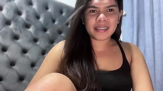 Snapshot of Mooree_naba chatting on July 9, 2026, 12:48 pm Mooree naba online show from July 9, 2026, 12:48 pm