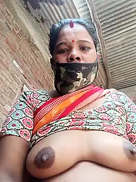 Snapshot of Kirti_sacsena chatting on February 21, 2026, 6:15 am Kirti sacsena online show from February 21, 2026, 6:15 am