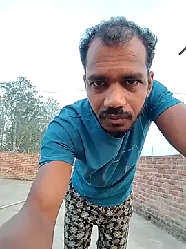 Snapshot of Daddyishere_19 chatting on March 16, 2026, 12:51 am Daddyishere 19 online show from March 16, 2026, 12:51 am