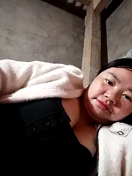 Snapshot of lisn-cute chatting on March 3, 2026, 11:34 pm lisn-cute online show from March 3, 2026, 11:34 pm