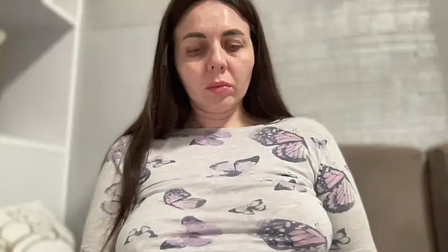 Snapshot of Darsy_Rox chatting on April 15, 2026, 7:58 pm Darsy Rox online show from April 15, 2026, 7:58 pm