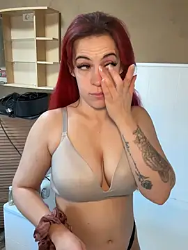 Roxysophie online show from April 18, 2026, 6:05 am