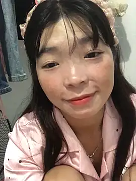 Snapshot of cuty_lusy chatting on July 8, 2026, 12:03 am cuty lusy online show from July 8, 2026, 12:03 am
