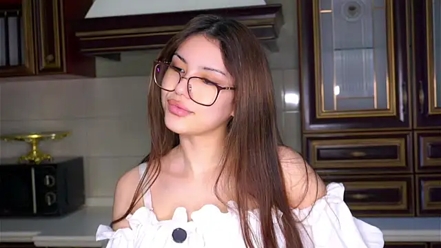 Snapshot of SulemaNeugin chatting on March 2, 2026, 7:15 am SulemaNeugin online show from March 2, 2026, 7:15 am