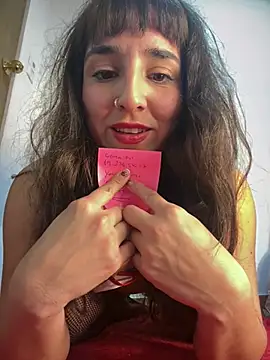 Snapshot of Latinaelisa chatting on July 1, 2026, 4:24 am Latinaelisa online show from July 1, 2026, 4:24 am