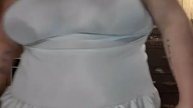 Snapshot of ladylynn13 chatting on March 24, 2026, 9:15 pm ladylynn13 online show from March 24, 2026, 9:15 pm