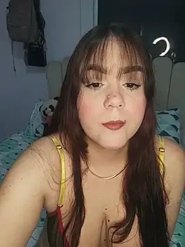 Snapshot of its_lauu_ chatting on February 13, 2026, 2:33 am its lauu online show from February 13, 2026, 2:33 am