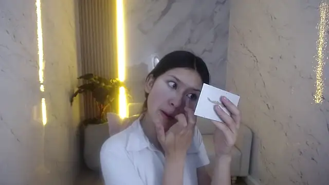 Snapshot of dani_tf chatting on February 28, 2026, 1:11 pm dani tf online show from February 28, 2026, 1:11 pm