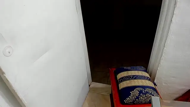 Snapshot of Kimmy_london19 chatting on February 12, 2026, 1:49 am Kimmy london19 online show from February 12, 2026, 1:49 am