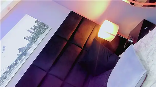 Daniiela Foxx online show from March 13, 2026, 1:16 pm