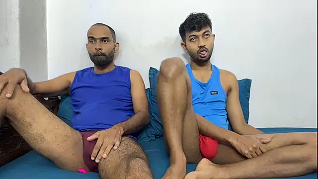 Snapshot of DesiDaddyandSon chatting on August 3, 2026, 11:31 pm DesiDaddyandSon online show from August 3, 2026, 11:31 pm