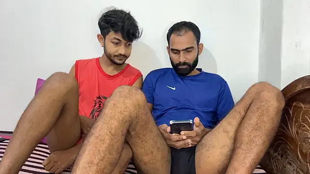 Snapshot of DesiDaddyandSon chatting on May 14, 2026, 2:30 am DesiDaddyandSon online show from May 14, 2026, 2:30 am