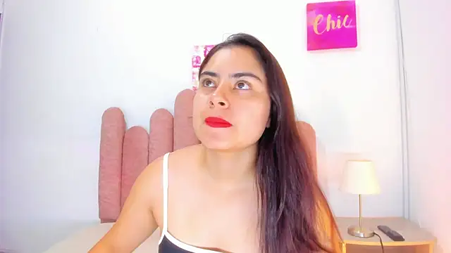 LunaMarin  online show from February 12, 2026, 1:00 pm