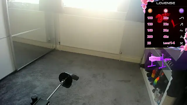 Snapshot of Fatale_Femboy chatting on March 24, 2026, 3:23 pm Fatale Femboy online show from March 24, 2026, 3:23 pm