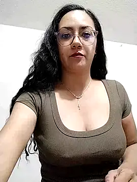 Snapshot of Salma-sweet chatting on May 16, 2026, 5:50 am Salma-sweet online show from May 16, 2026, 5:50 am