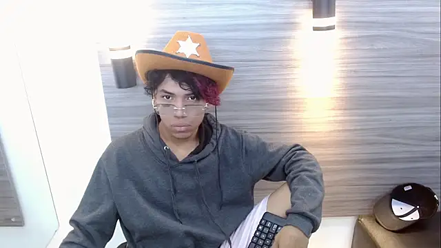Snapshot of DaviidBuckx_ chatting on April 28, 2026, 2:10 am DaviidBuckx online show from April 28, 2026, 2:10 am