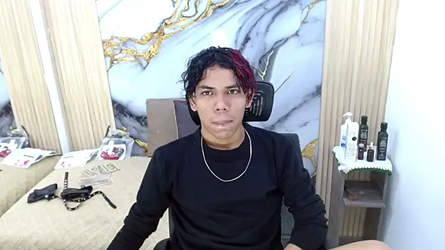 Snapshot of DaviidBuckx_ chatting on May 6, 2026, 2:26 am DaviidBuckx online show from May 6, 2026, 2:26 am