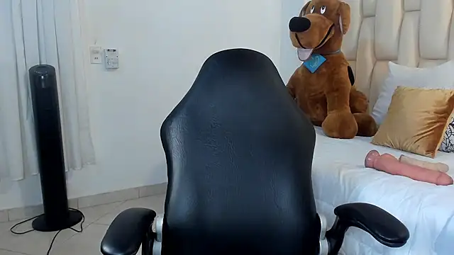 Snapshot of kitty_rrose chatting on February 18, 2026, 11:50 am kitty rrose online show from February 18, 2026, 11:50 am