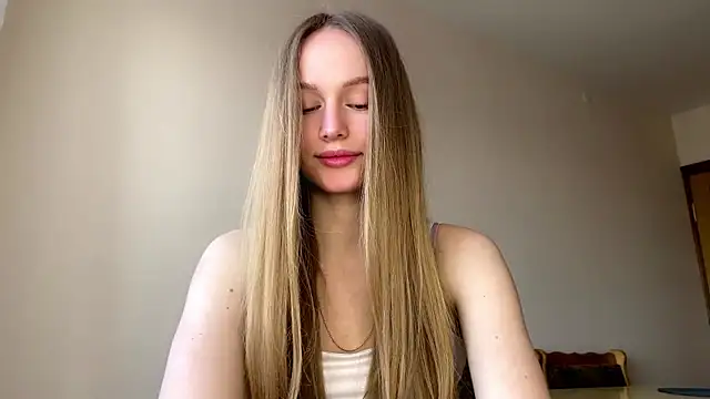 Snapshot of Viktoria_Vibes chatting on March 18, 2026, 3:03 pm Viktoria Vibes online show from March 18, 2026, 3:03 pm