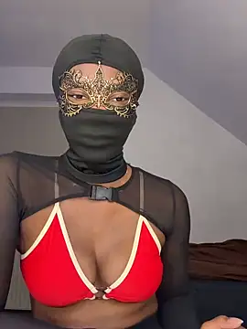 KiaraAmara online show from February 12, 2026, 6:07 pm