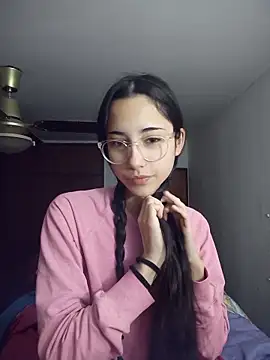 isaaabelaaa online show from May 16, 2026, 11:31 am