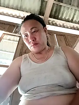 Snapshot of Lucky_baby7 chatting on April 14, 2026, 9:03 am Lucky baby7 online show from April 14, 2026, 9:03 am