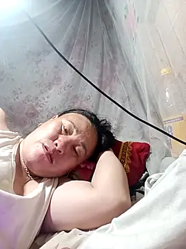 Snapshot of Lucky_baby7 chatting on April 8, 2026, 2:29 pm Lucky baby7 online show from April 8, 2026, 2:29 pm