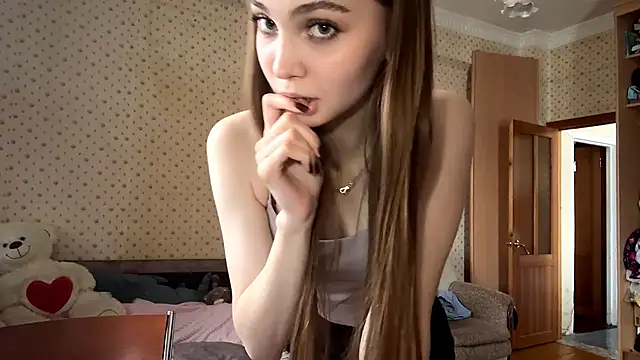 Babysmall girl online show from February 8, 2026, 11:52 am