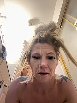 XXX2Freaks online show from March 9, 2026, 6:33 pm