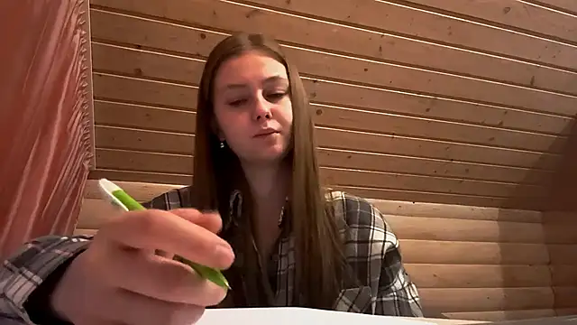 Snapshot of TessSamul chatting on April 9, 2026, 8:15 pm TessSamul online show from April 9, 2026, 8:15 pm