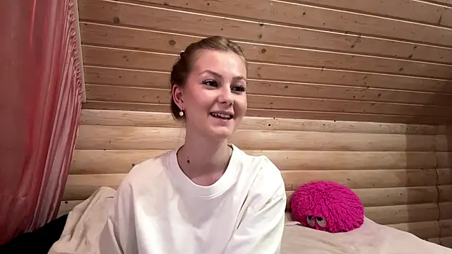 Snapshot of TessSamul chatting on May 7, 2026, 4:10 pm TessSamul online show from May 7, 2026, 4:10 pm