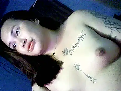 Snapshot of hollynicole chatting on April 5, 2026, 3:19 pm hollynicole online show from April 5, 2026, 3:19 pm