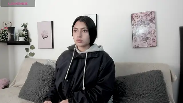 Alexaalove 1 online show from February 26, 2026, 1:33 pm