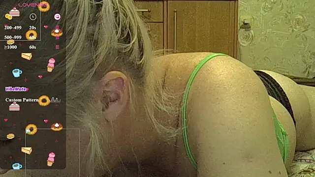 Snapshot of CurvyWild_Lady30 chatting on June 12, 2026, 10:29 pm CurvyWild Lady30 online show from June 12, 2026, 10:29 pm