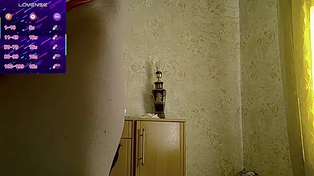 Snapshot of CurvyWild_Lady30 chatting on April 16, 2026, 6:14 am CurvyWild Lady30 online show from April 16, 2026, 6:14 am