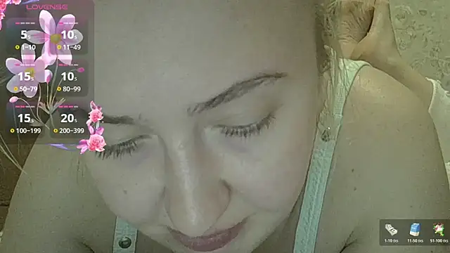 Snapshot of CurvyWild_Lady30 chatting on March 30, 2026, 7:59 pm CurvyWild Lady30 online show from March 30, 2026, 7:59 pm