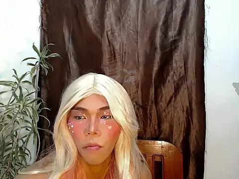 Snapshot of shopiaxox1 chatting on February 23, 2026, 7:31 am shopiaxox1 online show from February 23, 2026, 7:31 am