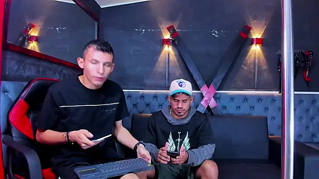 Snapshot of Isaak_26 chatting on March 9, 2026, 12:30 pm Isaak 26 online show from March 9, 2026, 12:30 pm